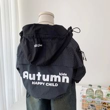 男童秋装外套2025新款儿童格子连帽风衣夹克衫中童韩版休闲冲锋衣