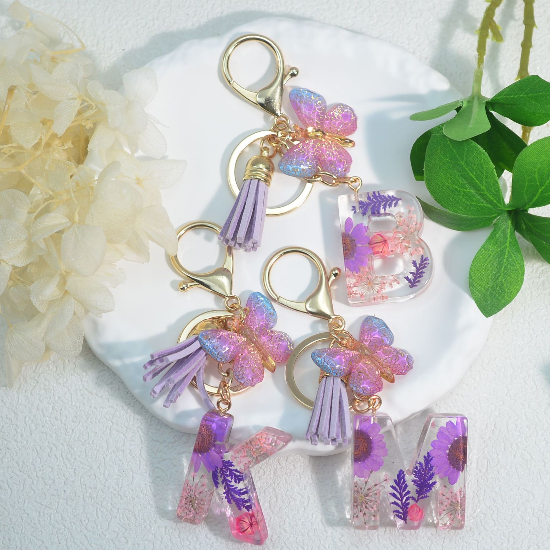 英文小字母树脂水晶滴胶亮片钥匙扣紫色蝴蝶流苏挂坠女士包挂件挂