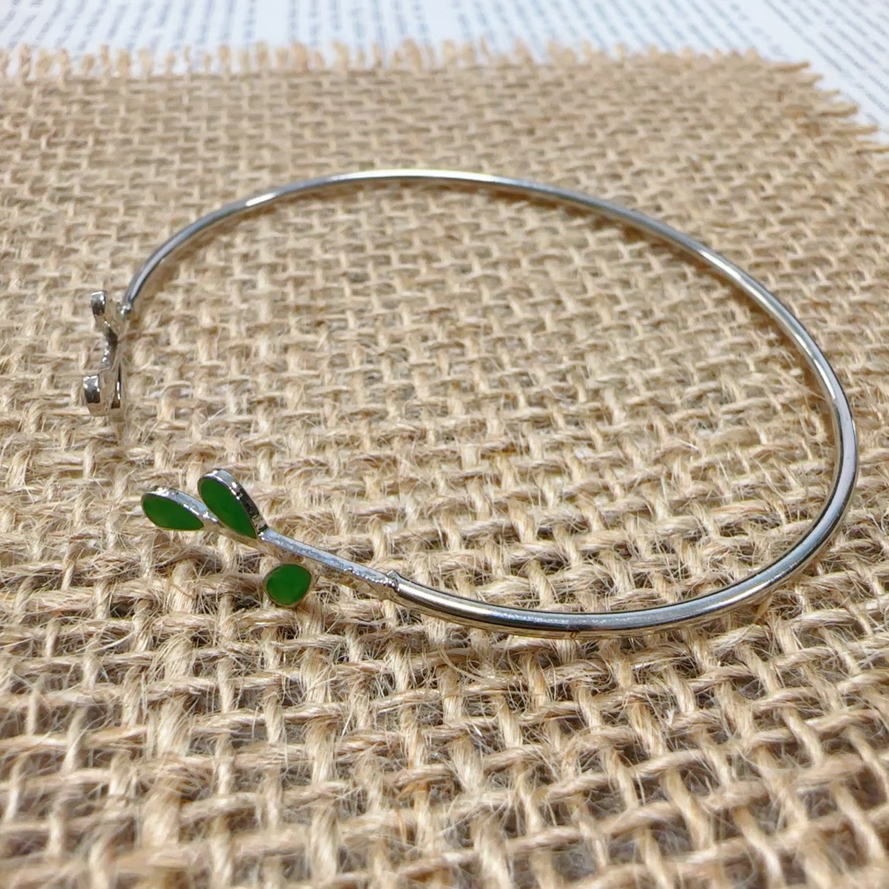 Corea de moda caliente temperamento pulsera de hojas abiertas mujeres simple literatura y arte fresco pulsera de hojas para enviar a estudiantes amigos