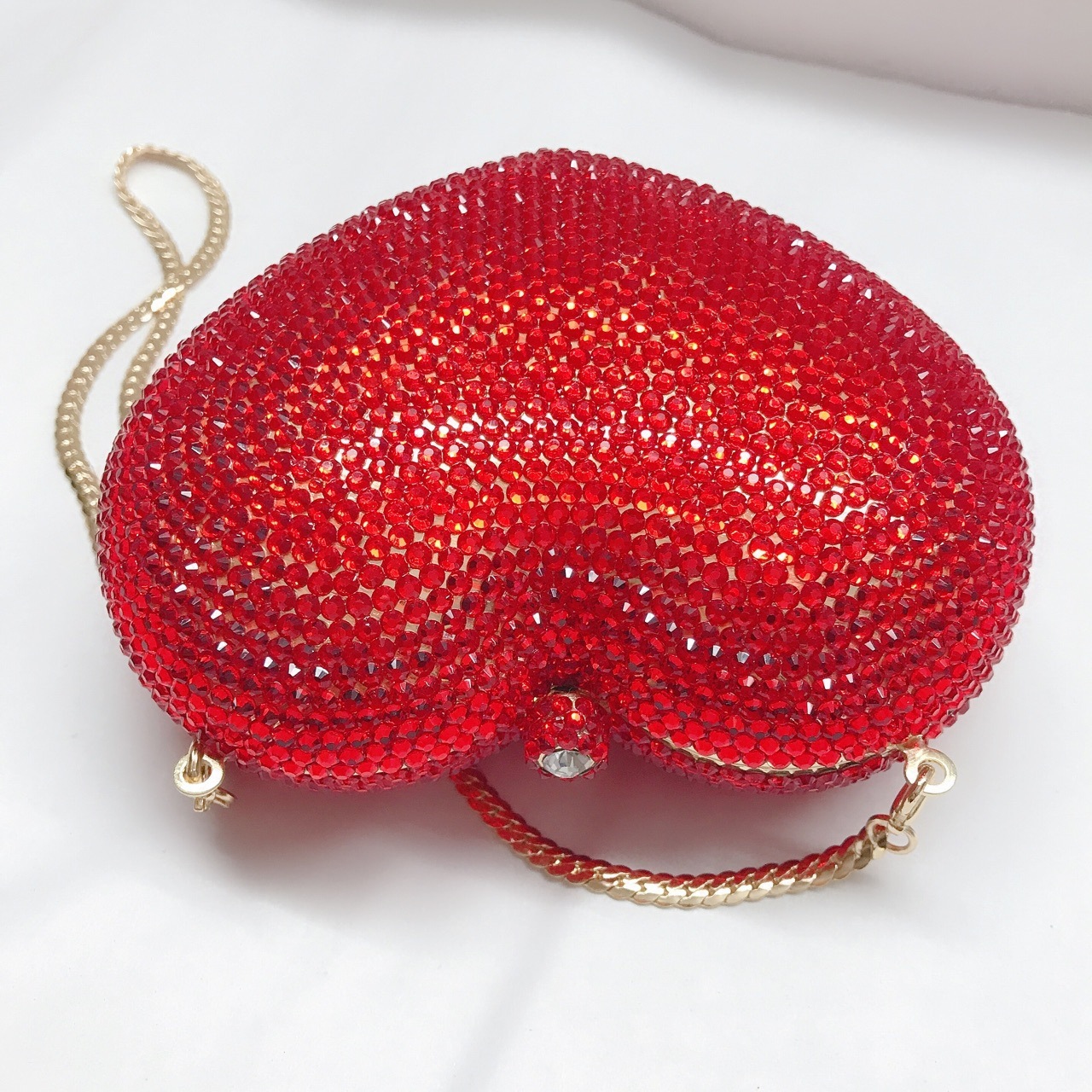 * corazón rojo de diamante en forma de paquete de cena lleno de diamantes bolsas de mano de amor bolsas de caja dura bolsas de vestido de banquete bolsas de mujer