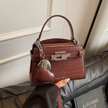 ���LChio2nd�����p�Z����P������μ�б����߼�С��ͨ���K���