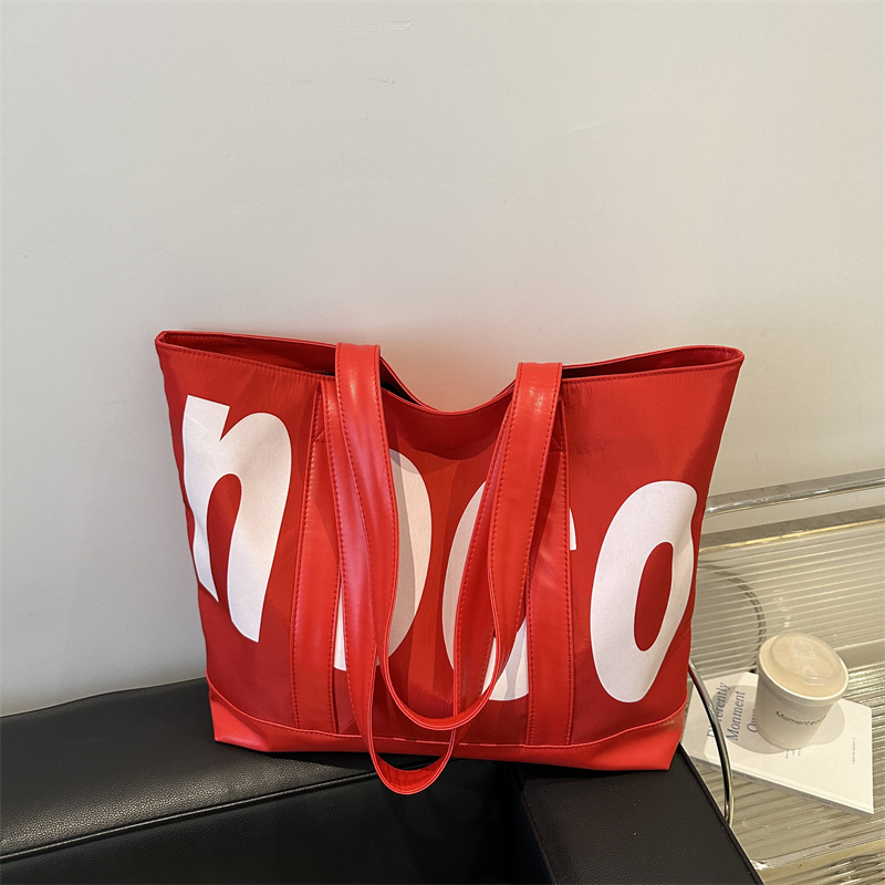 Este año, la nueva bolsa de almacenamiento popular para estudiantes se mueve bolsa de almacenamiento bolsa de viaje bolsa de gran capacidad bolsa de verano