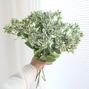 Realistic artificial plant, fresh artificial flowers for home use