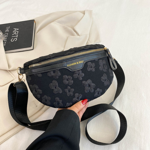 New  Embroidered Fashion Universal Trend Minimalist Spring Summer Crossbody Bag Bust Bag Waist Bag Wholesale