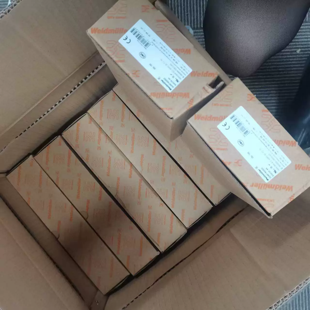 Weidmuller/Weidmuller SAKAP 2,5-4 шрапнельная прямопроходная клеммная колодка 160851000