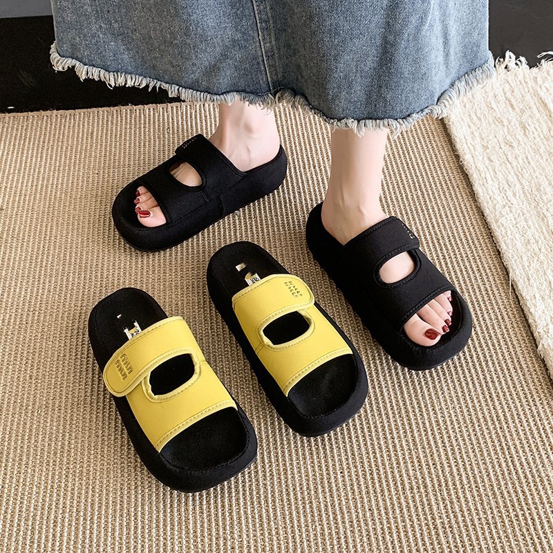 Zapatillas de velcro de fondo grueso para mujeres de verano, nuevas zapatillas de alta calidad con falda de arena, zapatillas frías image 2