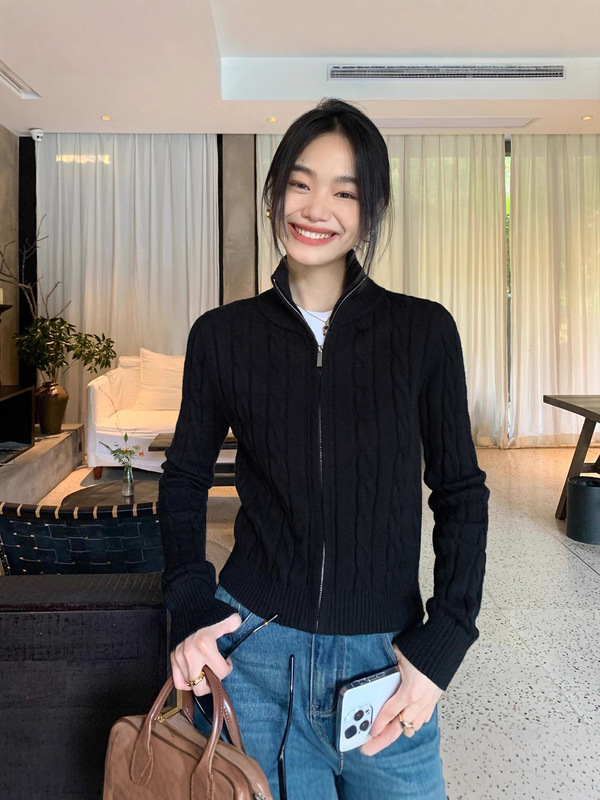 灰色高领麻花拉链毛衣女秋季新款修身显瘦短款针织开衫上衣|undefined