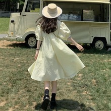 法式宫廷风白色连衣裙女夏季2023新款高级感浮雕泡泡袖娃娃长裙子