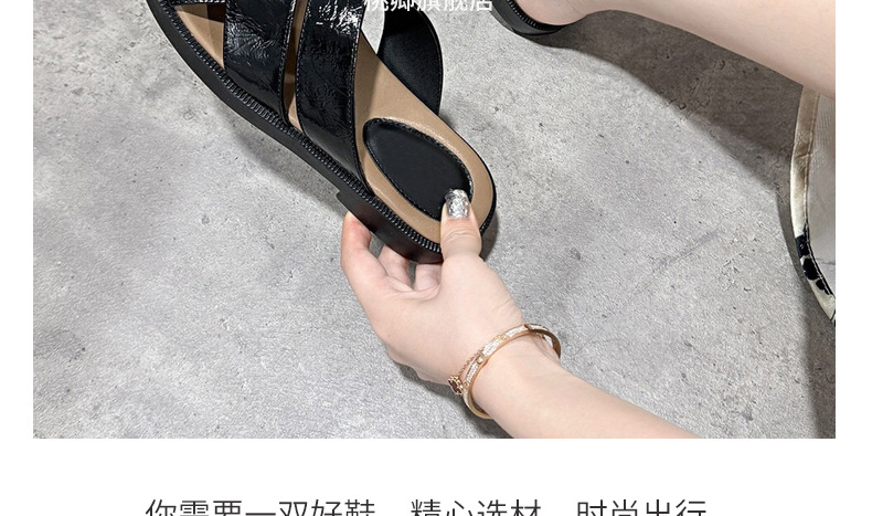 Dép sandal nữ quai ngang mũi tròn đế bệt da thật khoét lỗ thoáng khí — Màu đen chi tiết 19