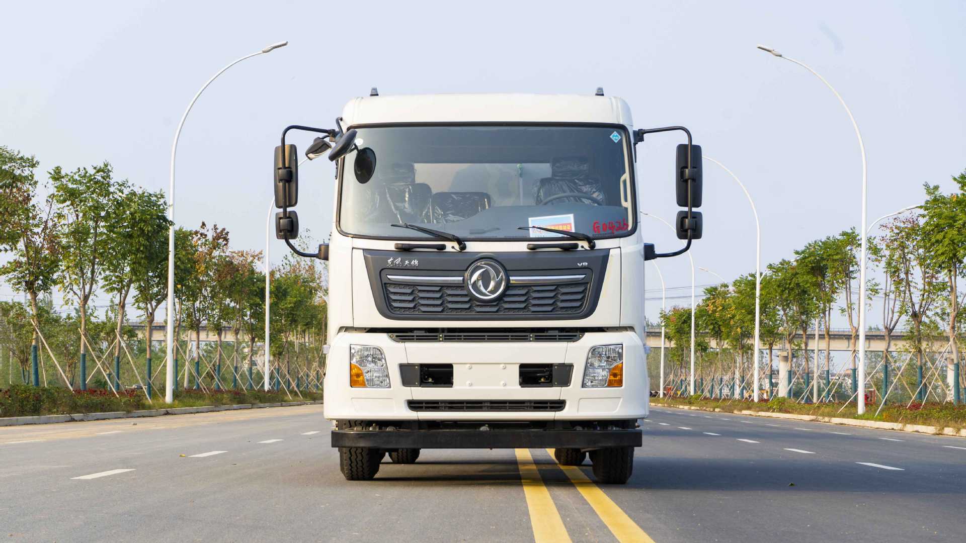 Dongfeng Tianjin Sprinkler Truck Municipal Sanitation Bidding Special Vehicle National Vi 12 Cubic Meter Sprinkler Truck Water Spraying Manufacturer