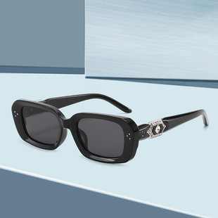 �¿��n�泱ī�RŮ��ʯ�荸߼��КW���AĘ�@�ݷ���̫��R��Ůͨ��