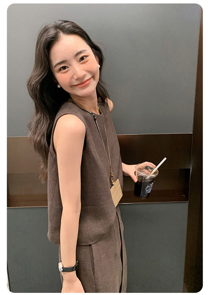 Bộ đầm hai mảnh nữ áo lanh cổ tròn không tay kèm chân váy chữ A dài vừa tôn dáng — Màu be, Màu cà phê chi tiết 16
