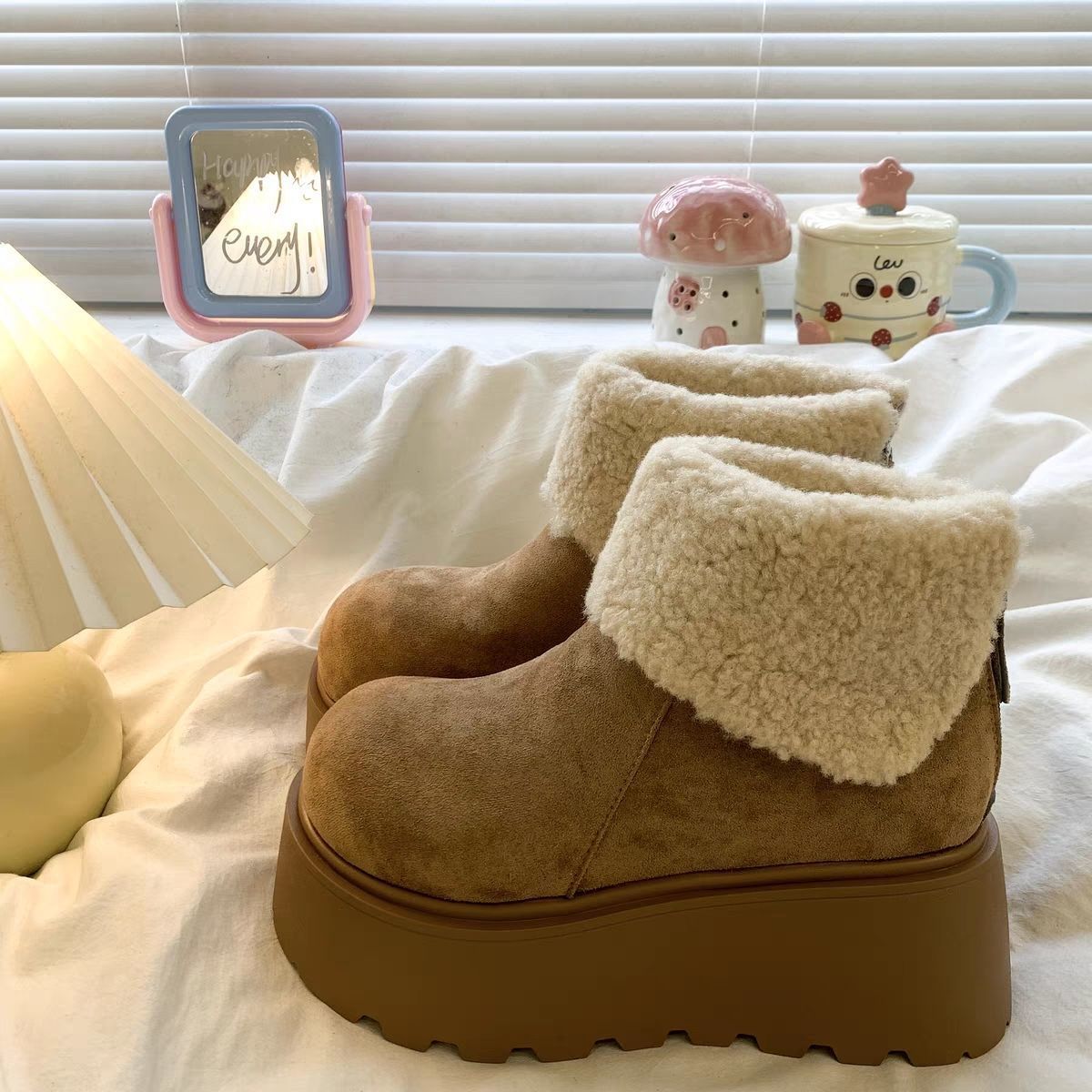 Snow Boots Women's 2024 Winter New Thickened Warm fleece-lined Thick Bottom Small Platform Bottom Fashionable All-match Cotton Shoes