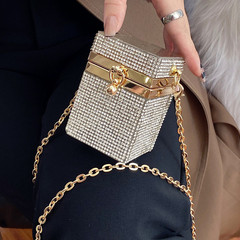 Women's 2023 New Trendy Bright Diamond Chain Mini Crossbody Bag