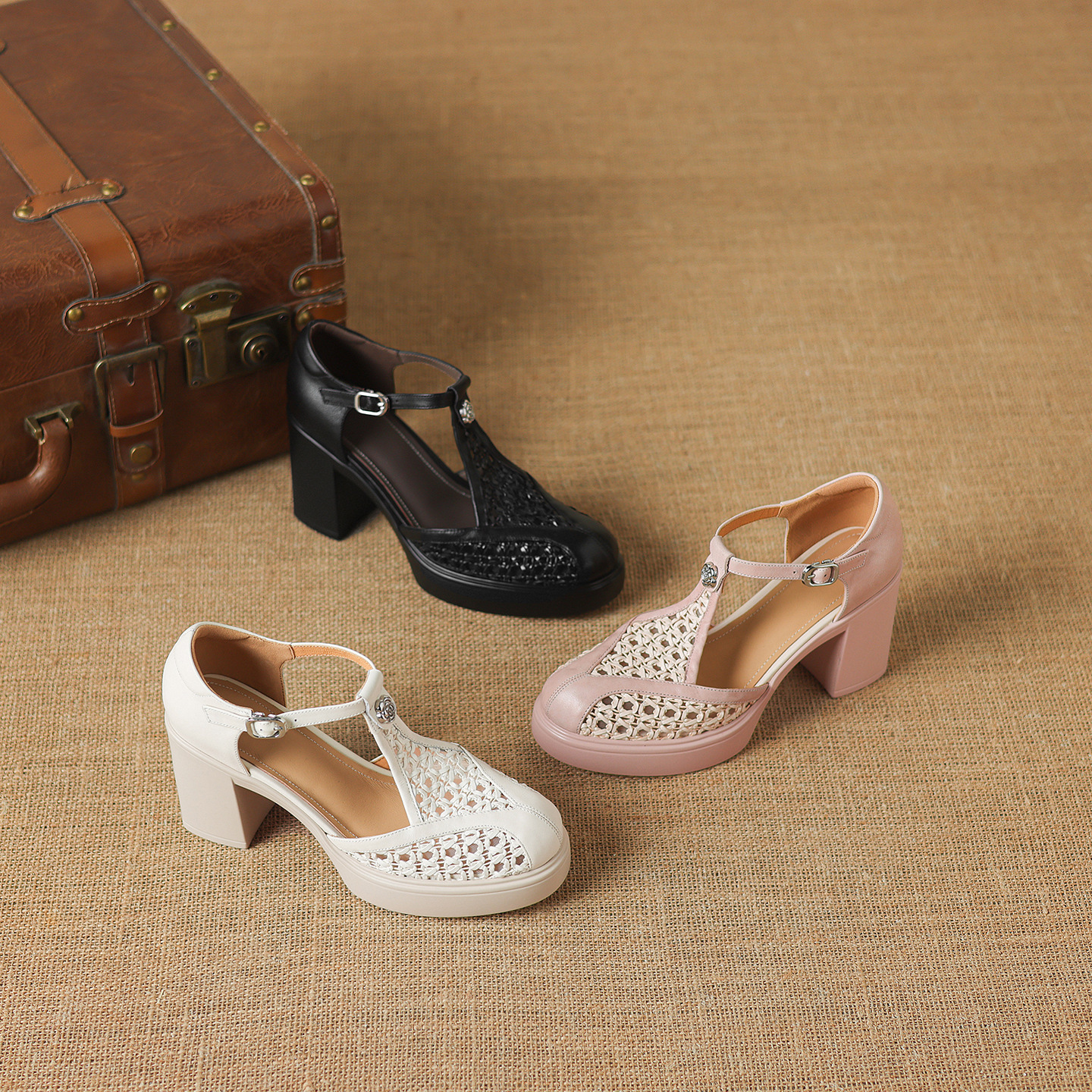 Sandal cao gót nữ mũi nhọn quai chữ T đế dày gót 8.5 cm phong cách vintage — đen chi tiết 3