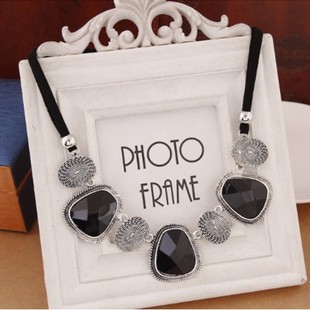 �W���r�� ��ɫ�����׺�����F����