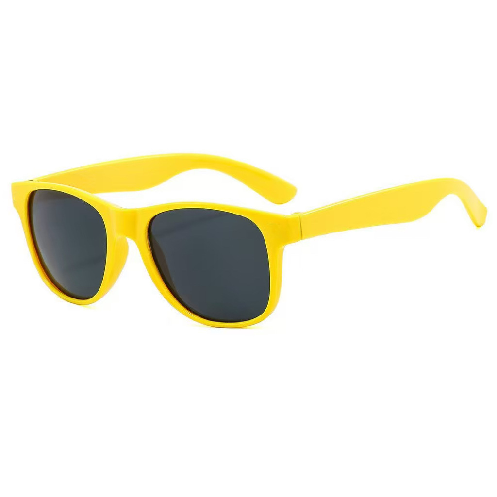 Gafas de sol retro de moda 2025, estilo caramelo con clavos de sombrilla de arroz, venta al por mayor directa de fábrica