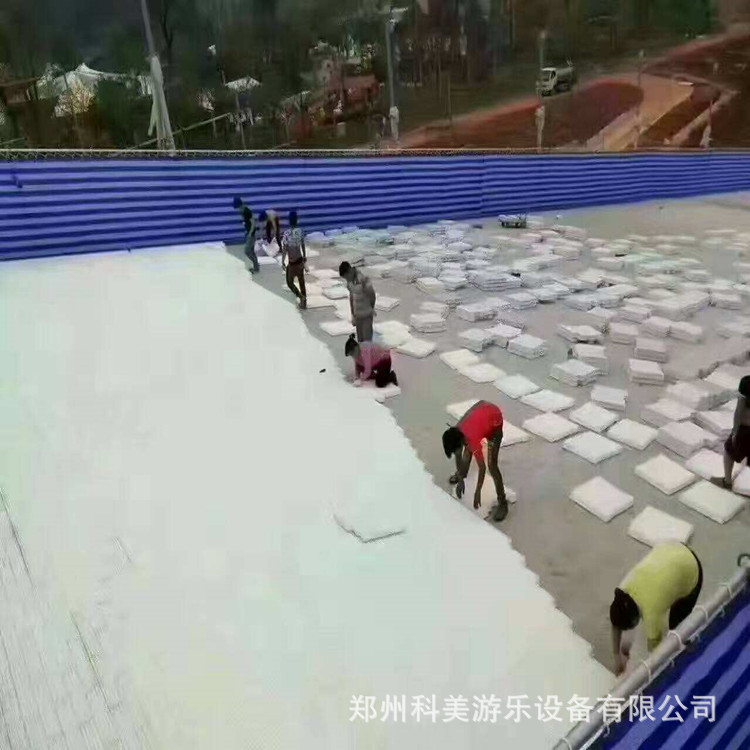 Ski entertainment slide all-season