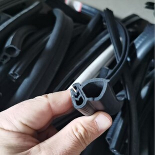 Car Door Anti-Collision Strips, Car Anti-Collision Stickers, Door Seals, Soundproofing and Dustproof Strips, Noise Reduction Strips, Modified Decorative Strips