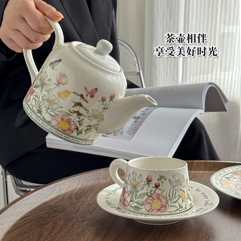 Estilo ins, ligero, lujoso y elegante, juego de tazas y platillos de café, taza de té de la tarde, taza de café con leche, taza de cerámica femenina de alto valor