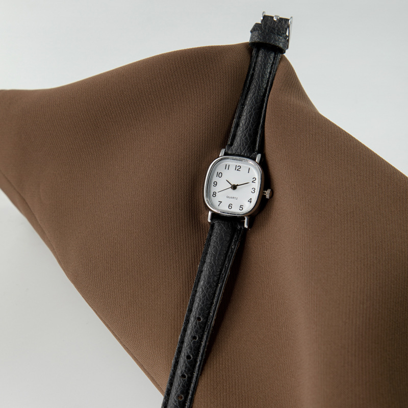 Cross-border Square Watches Manufacturer Simple Personality Retro Student Ladies Quartz Leather Strap Women's Watches Women's Wholesale