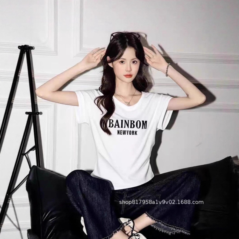 2025 Summer New Style Spicy Girl V-Neck Short-Sleeve T-Shirt for Women with Unique Letter Design, Irregular Slim-Fit Short Top 2025 Summer New Style Spicy Girl V-Neck Short-Sleeve T-Shirt for Women with Unique Letter Design, Irregular Slim-Fit Short Top