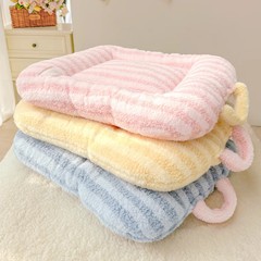 月のマットのクッションは四季通用します。