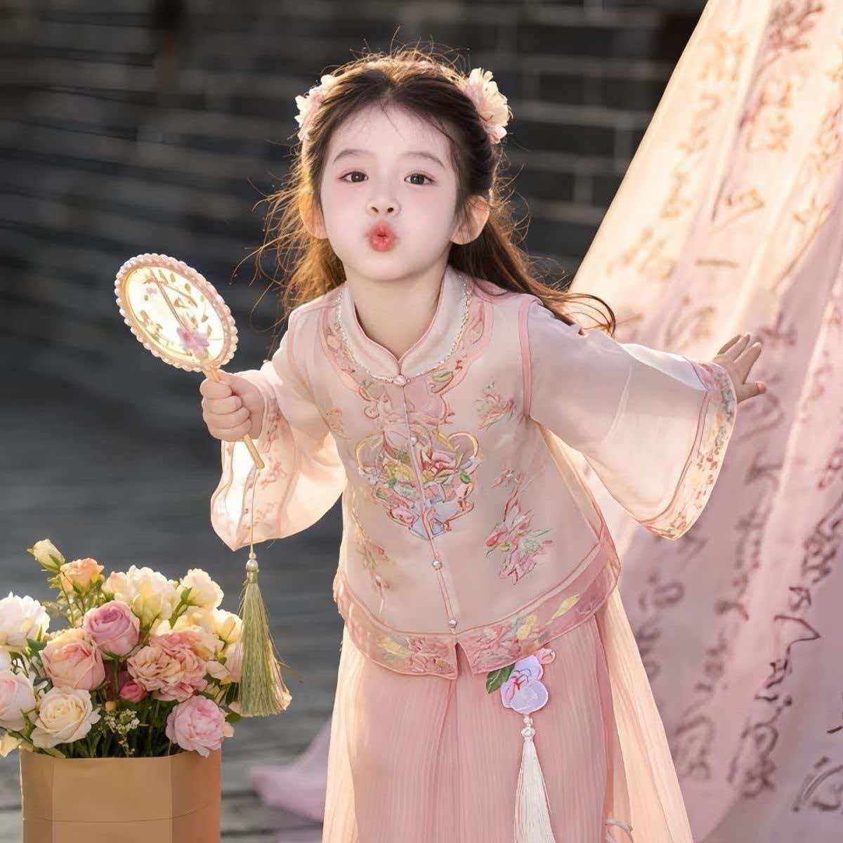 New Hanfu for girls, spring and autumn collection, children's traditional Chinese-style outfit, new Chinese-style set, ethnic clothing for little girls, Tang suit