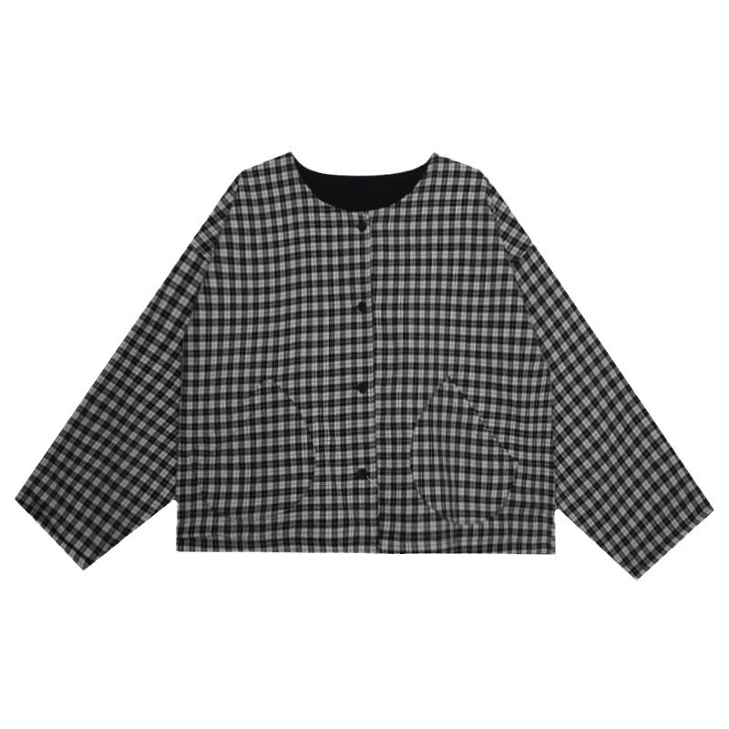 Black thin demi-season quilted cotton-down jacket with round collar, oversized fit, average size