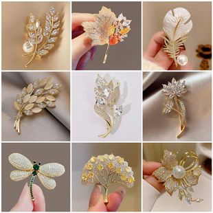 New alloy brooch high-end sense niche women wholesale high-end pin coat suit high-end all-match corsage