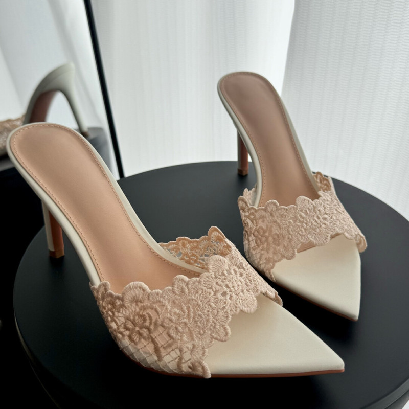 2026 Summer Huizhou European and American Style Pointed Toe Stiletto Lace High-Heeled Slippers, One-Line Design, Champagne Color, Fashionable Outdoor Sandals