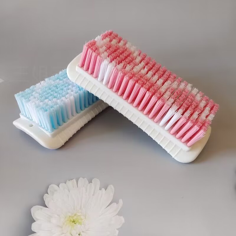厚手の衣類やジーンズ用の超硬質ブラシ、洗濯や洗濯用の特別な厚みのある糸くずの出ないブラシ|undefined