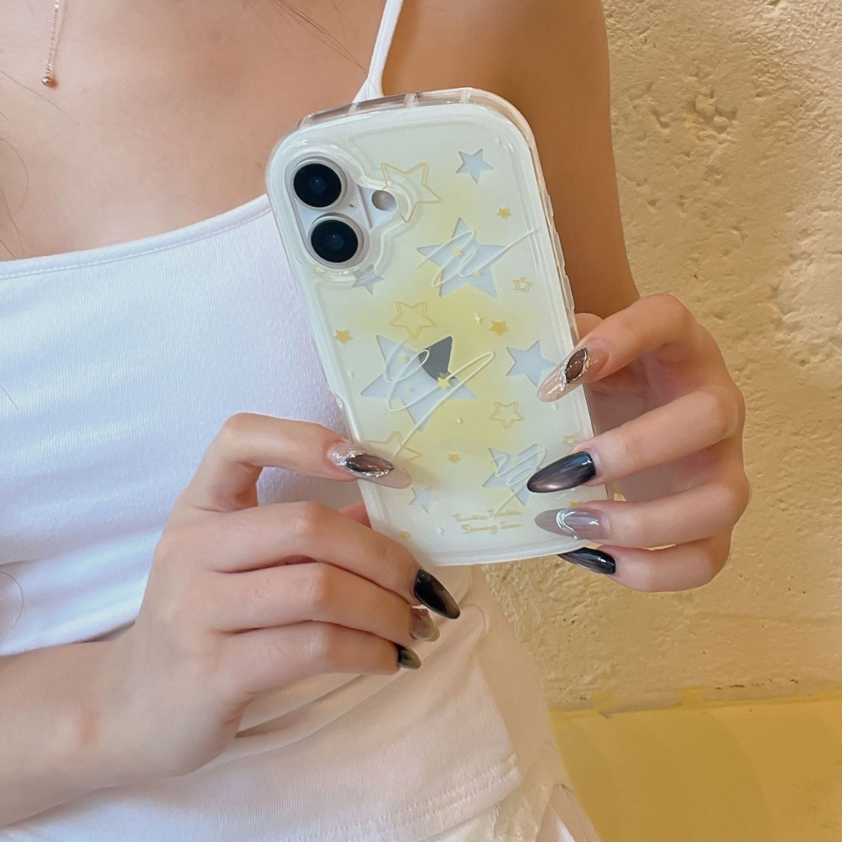 Estrellas huecas ovaladas para iPhone16ProMax funda para teléfono móvil 15Pro nuevo 14/13 femenino 15