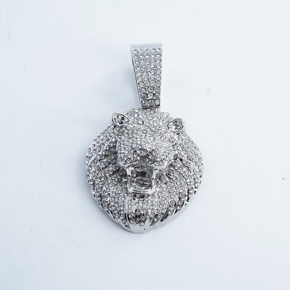 Collar de cadena cubana con colgante de cabeza de león estéreo de diamantes completo personalizado para hombre, cadena de clavícula de moda hip-hop europea y americana
