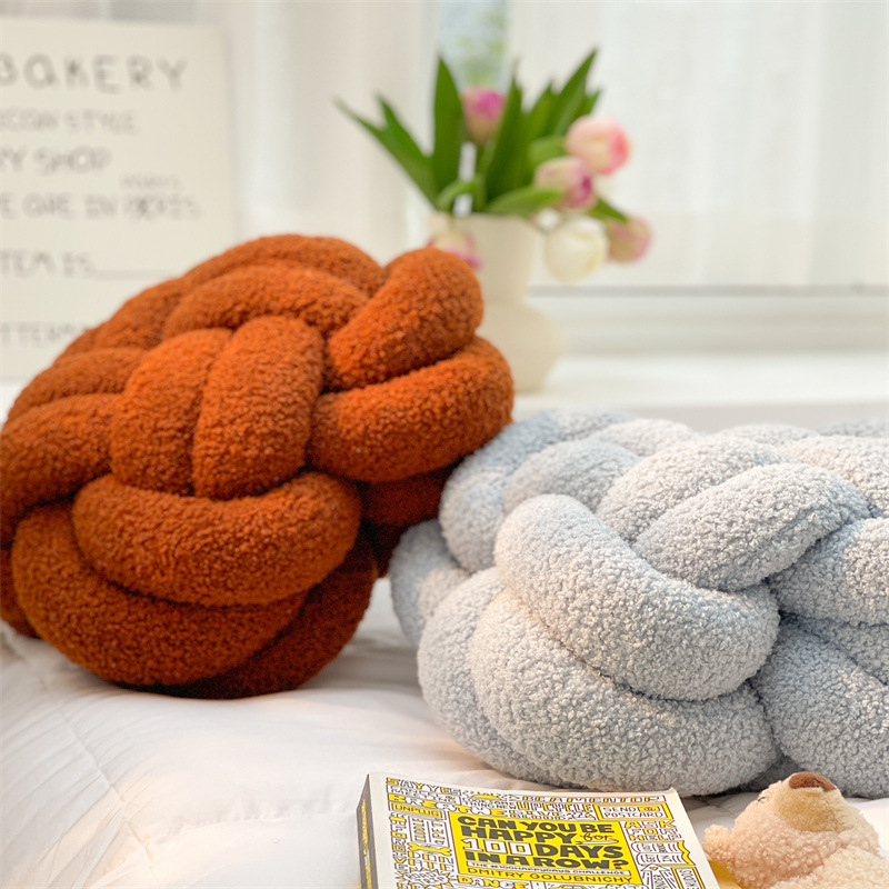 Új, színes, kézzel készített, kerek gömb alakú gyermekpárna, fotózáshoz, kanapéra való, dekoratív alakú párnahuzat_voghion.com