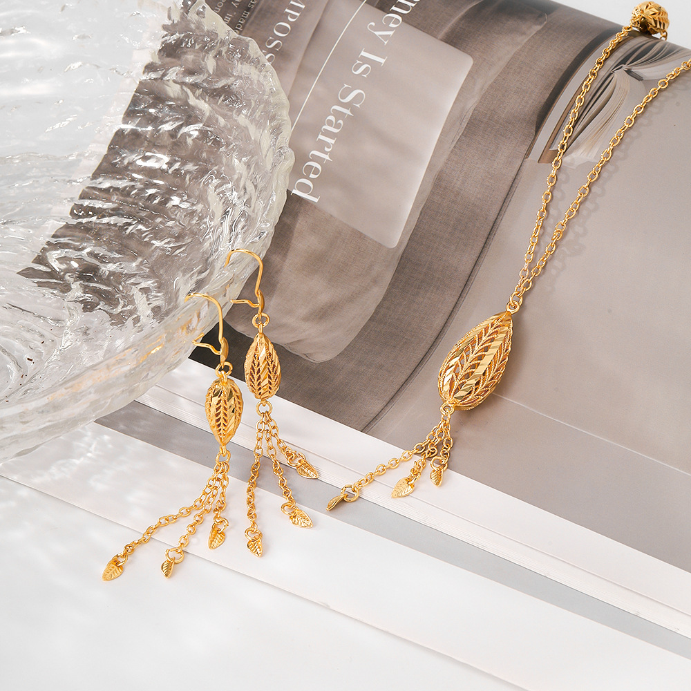 Explosiones transfronterizas opciones aretes collar conjunto de joyas de moda para mujeres colgantes de orejas de dos piezas conjunto de joyas exquisitas