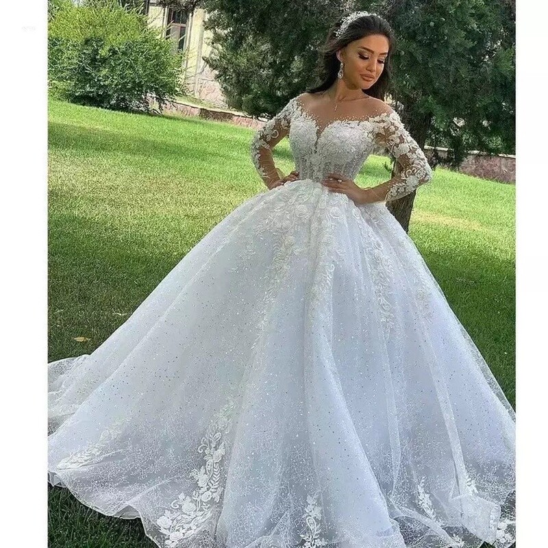 Cross-Border White Wedding Dress 2026 New Mid-Waist Long-Sleeve Lace French High-End Niche Off-Shoulder Train Wedding Dress