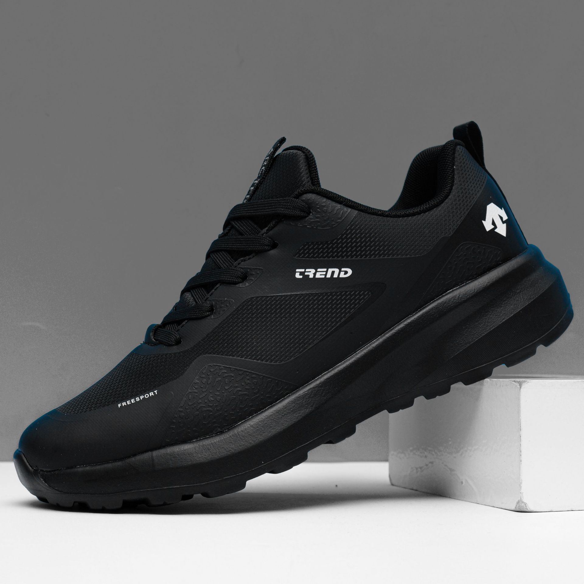 男鞋秋冬2025新款潮鞋韩版时尚百搭户外运动鞋男士休闲透气鞋子男