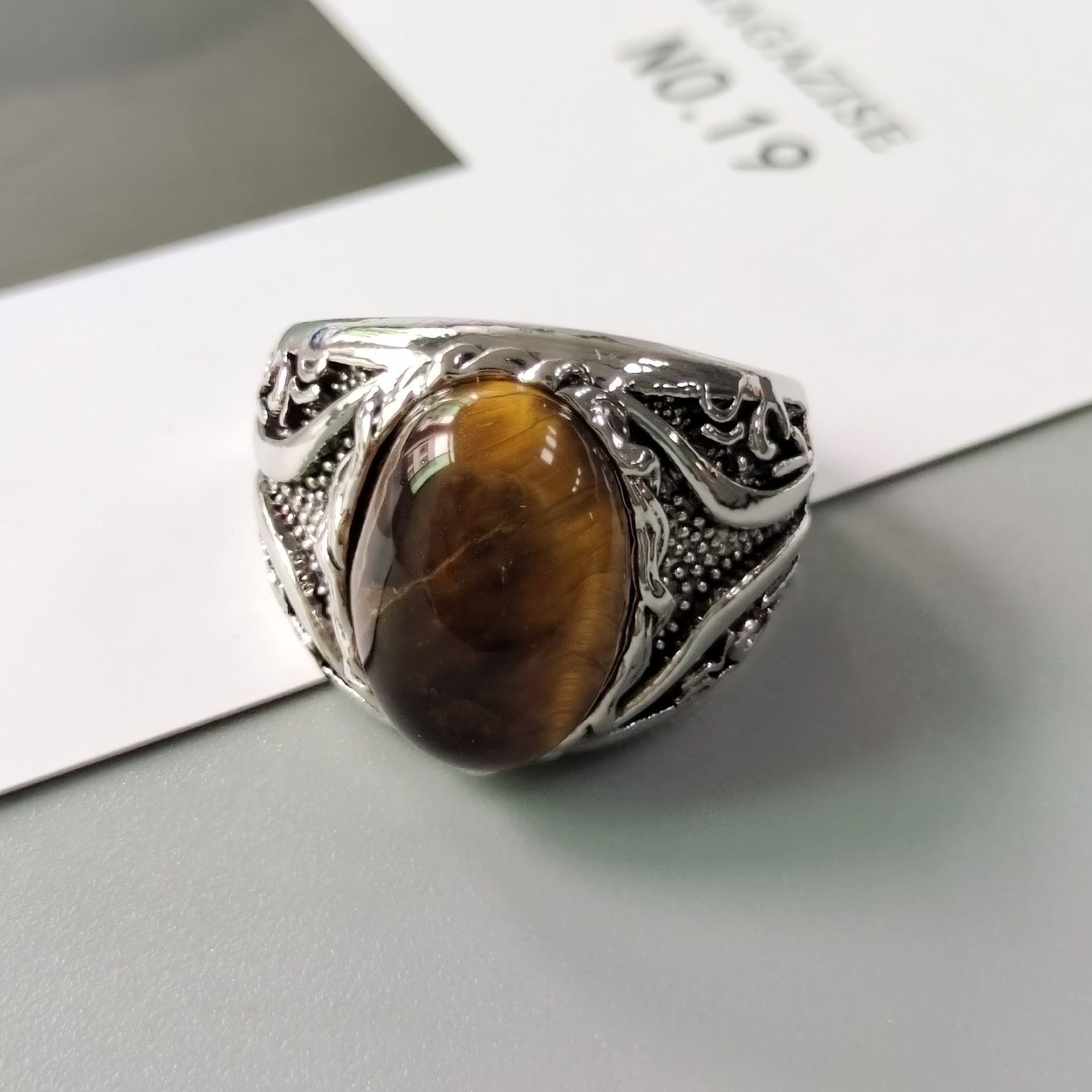 Street Occasion Zinc Alloy Material Round Pattern Retro Round Zinc Alloy Plating Inlay Natural Stone Men's Rings 1 Piece