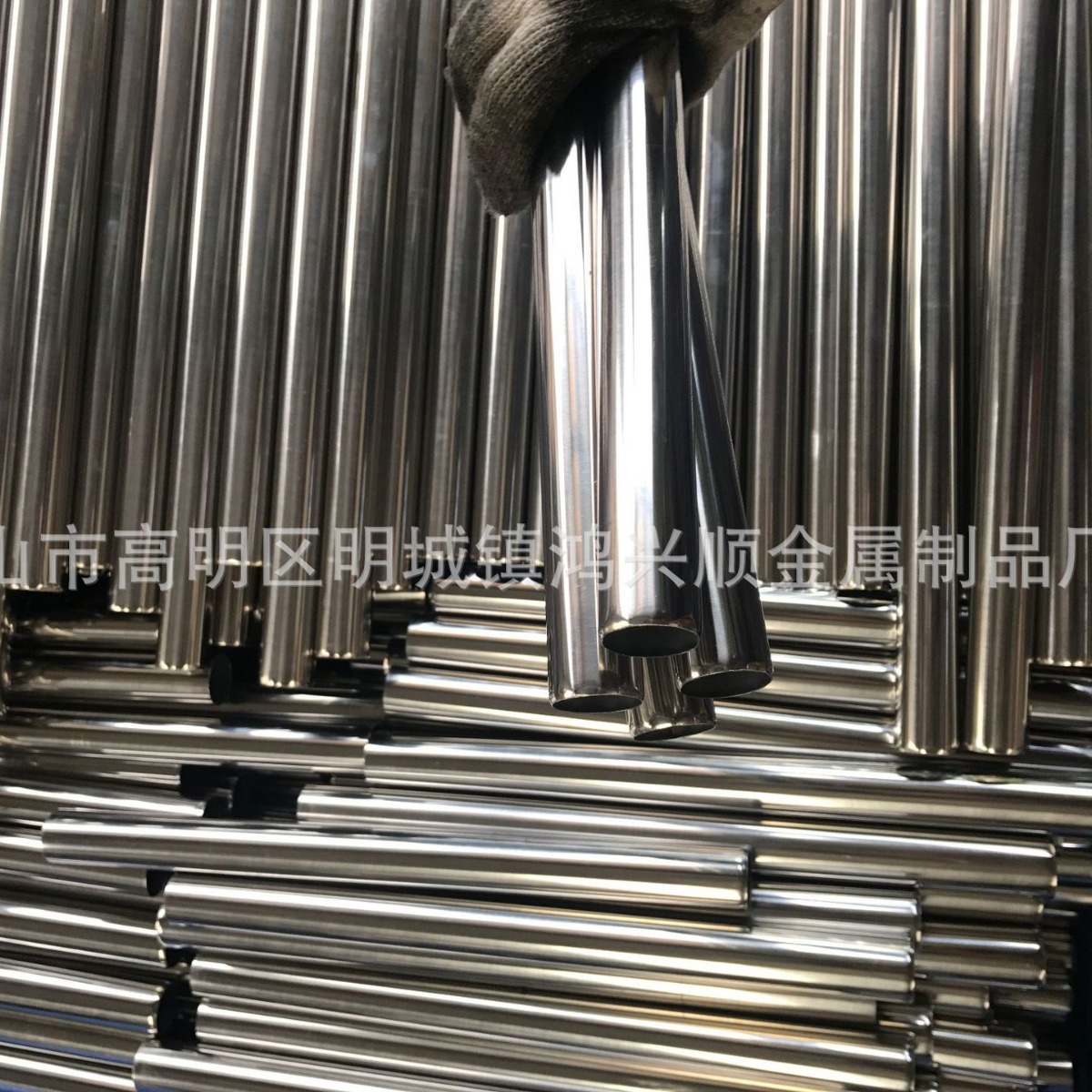 工厂专业生产加工不锈钢产品不锈钢短管缩口管胀口管弯管加工冲孔