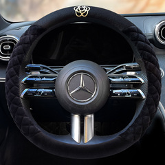 車のハンドルカバー冬の短い毛の韓国のファッションの女性のかわいい通用運動のきれいで暖かいD型のハンドルカバー