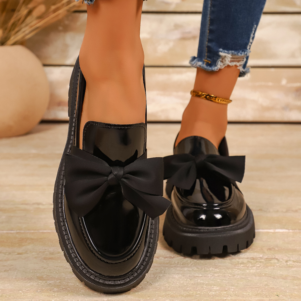 Britische Damen-Slipper aus Leder mit Schleife, Übergröße, Blockabsatz, gekreuzter Riemen, niedrigem Schaft, Herbst-Neuheit_voghion.com