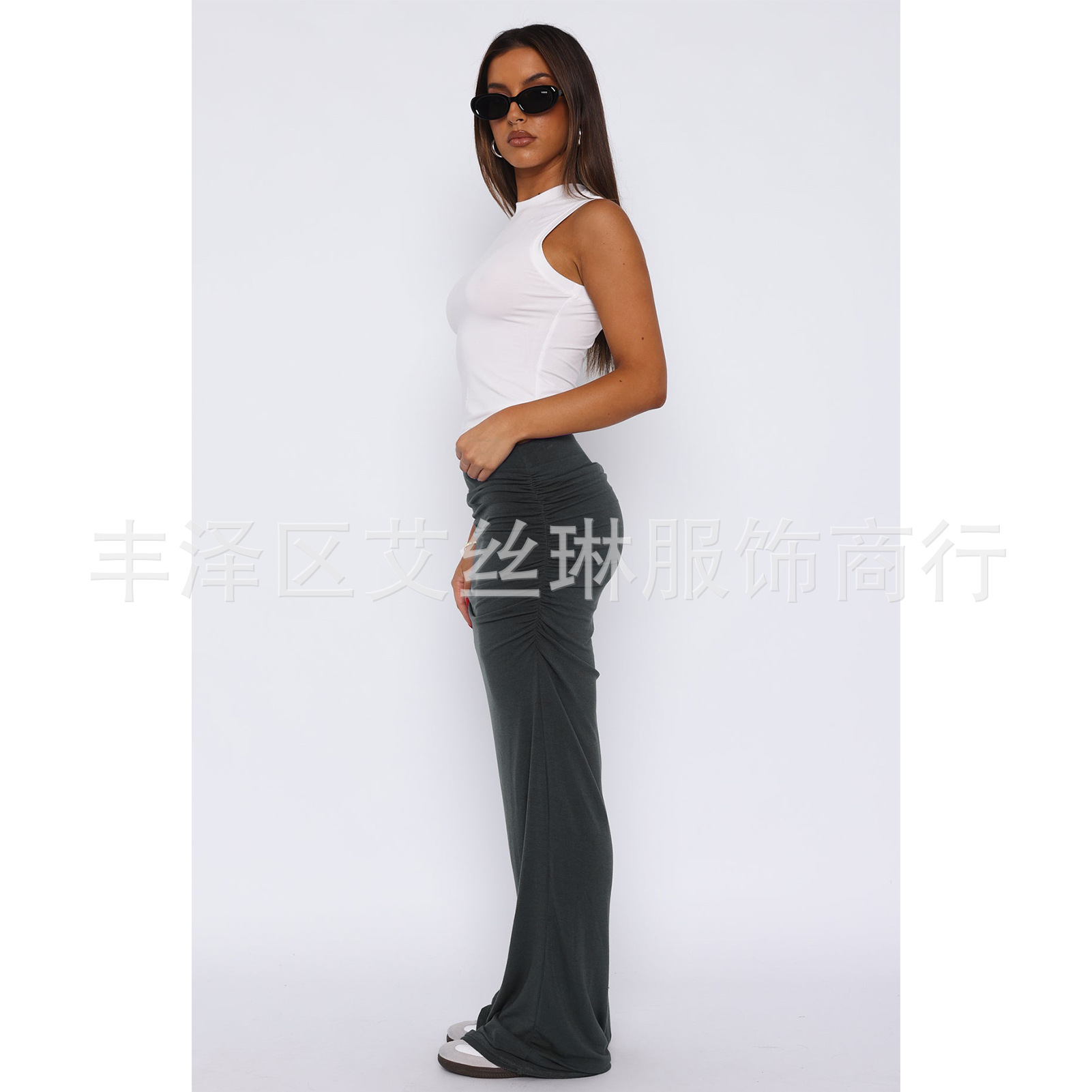 6733 深灰色模特图7.jpg