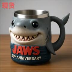 独立ステーション 新しいホオジロザメ カップ デコレーション デザイン ジョーズ 50 周年記念 3D マグカップ