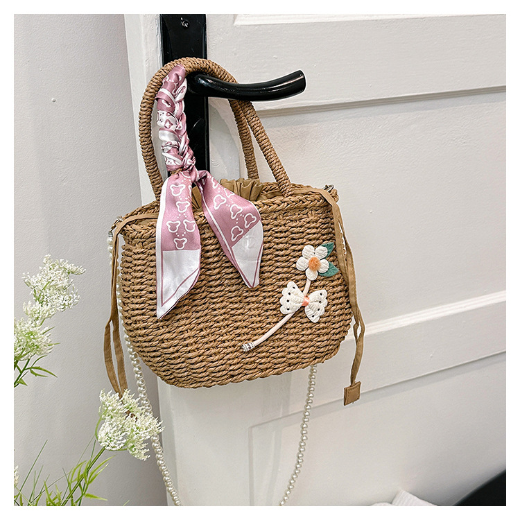 Women's Medium Straw Solid Color Flower Vacation Beach Beading Weave Square String Straw Bag display picture 16