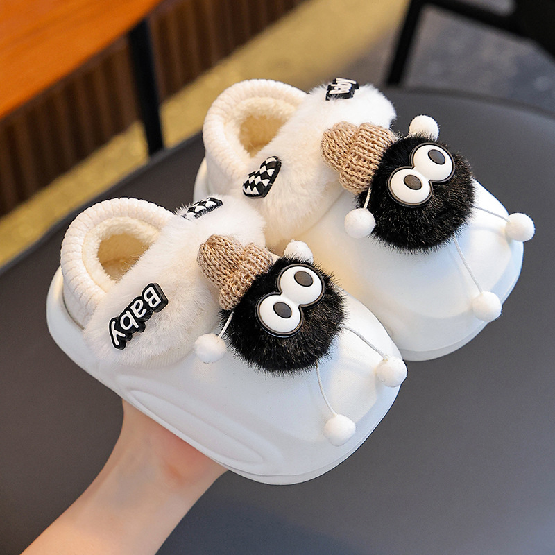 Zapatillas de algodón para niños de invierno para niños y niñas calientes de veludo EVA impermeable desmontable de algodón para padres e hijos bolsas de bebés zapatos de talón de algodón