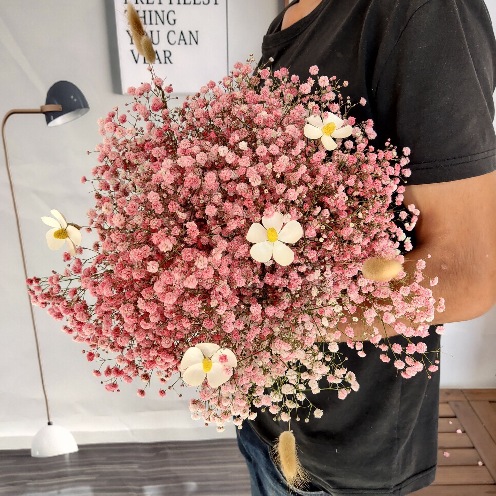 수박 레드 안개꽃 + 토끼꼬리 보라색을 구매하세요