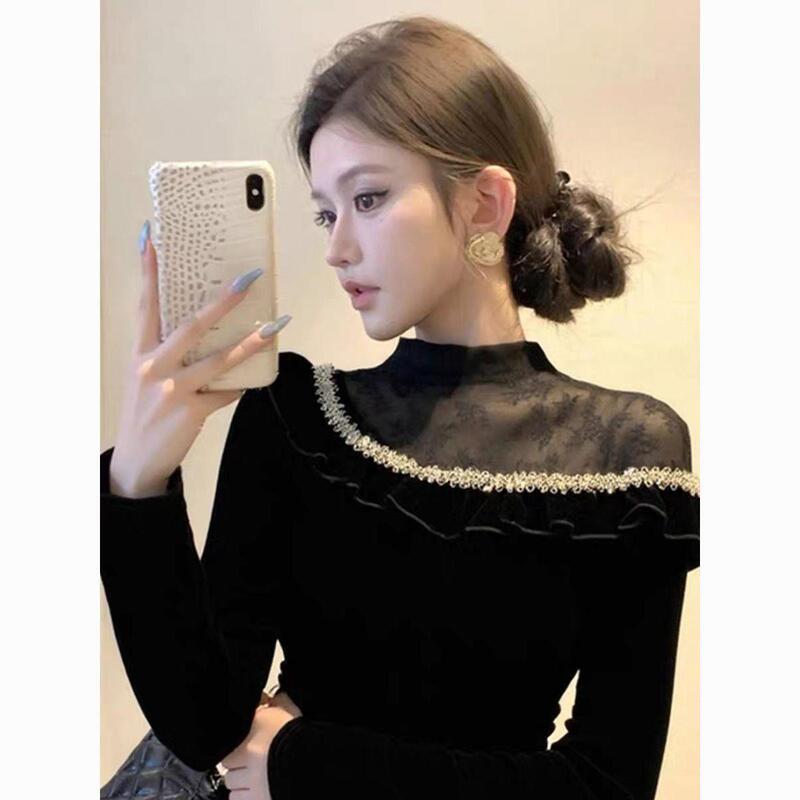 Beautiful and Stylish Mesh and Velvet Patchwork T-Shirt for Women, Fashionable and Chic, Suitable for Autumn and Winter, Can Be Worn as an Inner Layer or Outerwear