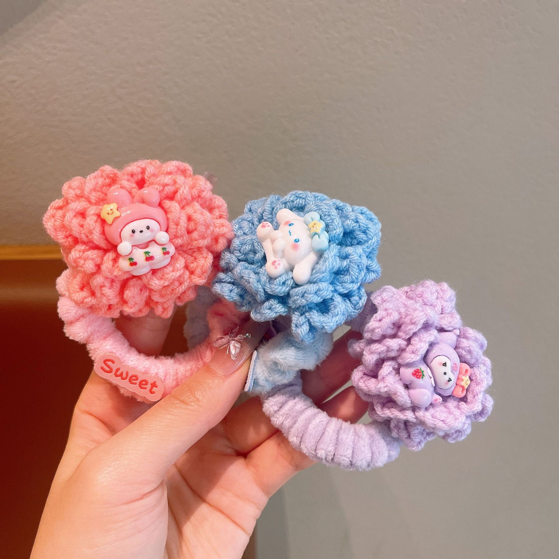 Otoño y invierno nuevos niños lindos anillos de pelo de peluche Sanliogou cabello cuerda de cabello estudiantes pulsera adornamiento de cabello dulce kt cabello gato