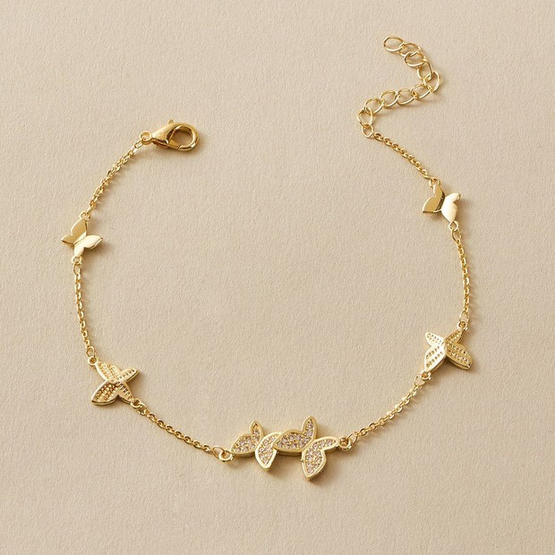 欧米のクロスボーダーにジルコンを入れて、ブレスレットを開けます。